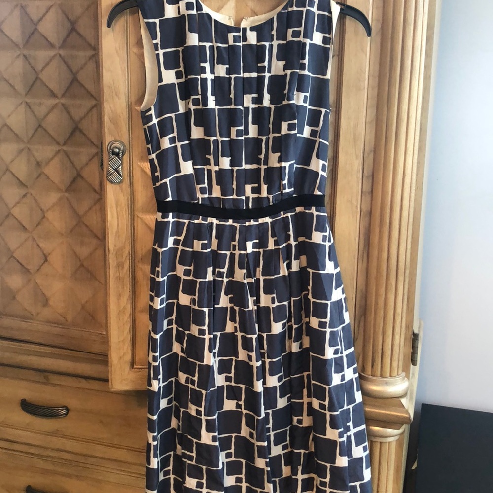 Banana Republic Dress (fits like an XS-S)